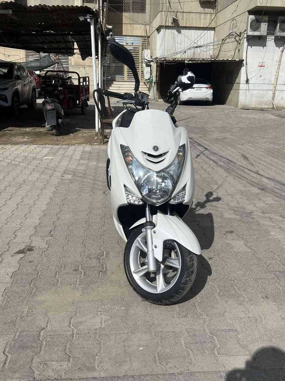 سلام عليكم ماجستا ياباني رمية طالعة من الرمبة قبل شهرين مكفولة من كلشي كهربائيات شغالة من كلشي سعرها 13 وبيها مجال مكاني بغداد الصالحية ***********
