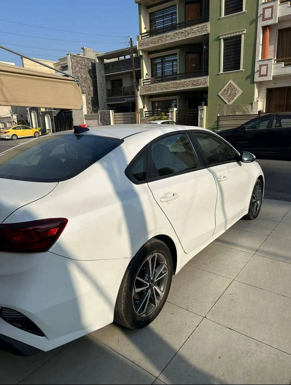 فورتي موديل 2022
ماشيه 77
حادث موضح بل صور
الباب والجاملغ اليمن معمرات
وليس مبدلات
والجاملغ اليسر بي بارد قليل
سعر 155 $ وبيه مجال 
رقم الهاتف الاستفسار اكثر  ***********
 سيارة ابسمي اتريد وكالة اتريد تحويل حاضر اني
ملاحظه السيارة لا لغود لا شواصي لا ايرباك
