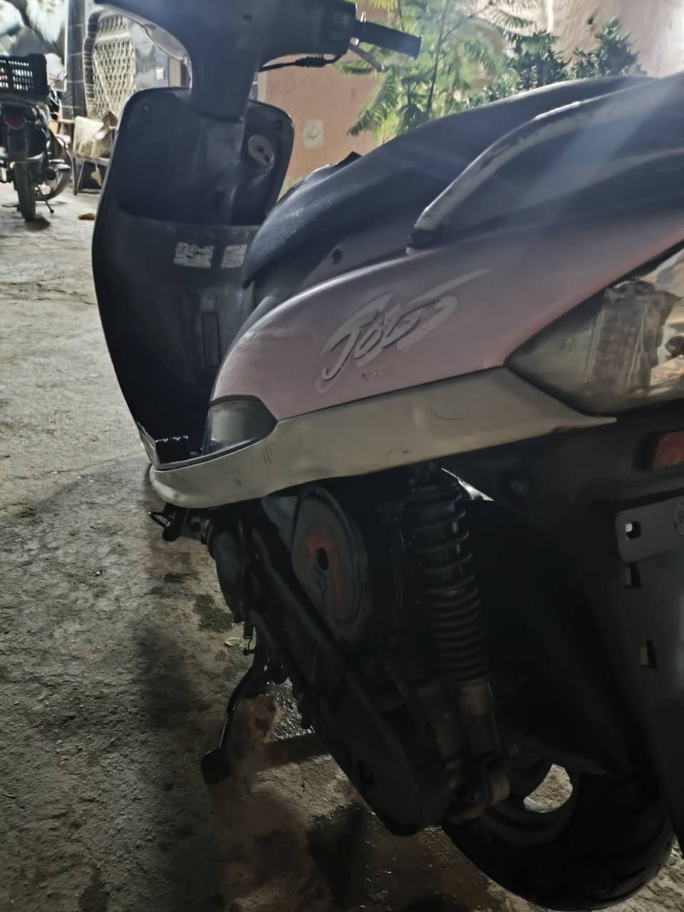 السلام عليكم للبيع السعر 650الف الاتصال على الرقم ***********
