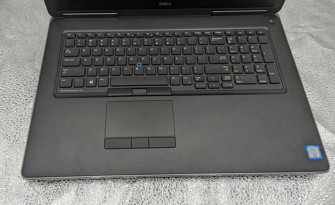 لابتوب Dell Precision 7710 💻
🔥 محطة عمل قوية بشاشة 4K كبيرة بحجم 17.3 إنج، مناسبة للتصميم الهندسي، المونتاج، برامج الأوتوكاد، الدراسة، والعمل المكتبي المكثف.
✨ أداء ممتاز بمعالج Core i7 HQ مع شاشة فائقة الدقة تمنحك تجربة مشاهدة وعمل احترافية.
🔹 المعالج: Core i7 الجيل السادس HQ
🔹 الرام: 8GB DDR4
🔹 الهارد: 512GB SSD
🔹 كرت الشاشة الداخلي: غير مذكور
🔹 كرت الشاشة الخارجي: NVIDIA 4GB
🔹 حجم الشاشة: 17.3 إنج
🔹 دقة الشاشة: 4K
🔹 نظافة الجهاز: 100% شرط الفحص
🎁 الهدايا: ✔️ ماوس ✔️ ماوس باد ✔️ حقيبة ✔️ الشاحن الأصلي
🛡️ الضمانات والخدمات: ✔️ فحص كامل قبل الإرسال ✔️ فحص كامل قبل الدفع والاستلام ✔️ ضمان 7 أيام استبدال عند وجود خلل مصنعي ✔️ جاهز للاستخدام المباشر
📍 الموقع: بغداد الأمين الثانية
🚚 التوصيل متوفر إلى جميع محافظات العراق
📞 للتواصل واتساب: ***********
💰 السعر: 450,000 دينار عراقي فقط.
