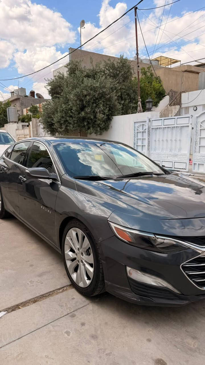 السلام عليكم 
ماليبو موديل 2018محدث 2021
رقم كركوك 
حادث مثل ما واضح بسيط
مكينة 2000 تيربو
فول مواصفات معروفة 
بصمة
فتحة سقف 
كشنات تبريد تدفئة 
تحكمات ستيرن 
كشنات جلد كهربائي
حساسات 
رادار
نظام قيادة 
لايت زنون بلادي 
سيارة مال جناي 
السعر 110 
***********
