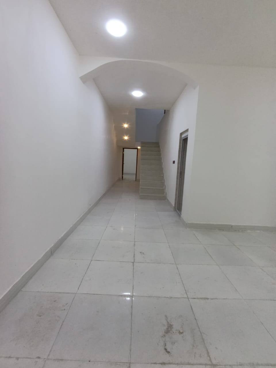 ***********📞📞
🔸️ع دار  للبيع  في شط العرب باب الهوى
مساحته 200 مــــــــــتر  
♦️  يحتوي ع غرفتين وصالة ومطبخ واستقبال وحمامات كراج
الســـعر  97وبي مجال 
للإستفسار ***********
🔹️العنوان المكتب عقـــــــارات بلــــــــــــد باليوبه قرب مدرسه ام أيمن

♦️نستقبل كافة العروضات في شط العرب
