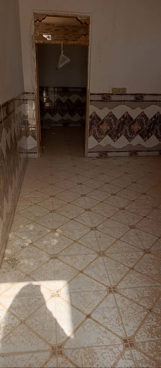 بيت للبيع 50 متر دولان طابو صرف 
بحي النداء منطقة 53 خلف شارع عشرين بي غرفه وصاله وحمام ومكشوفه البيت نضيف بناء جديد 
المكان بي كافة الخدمات ماء كهرباء مدارس قريبه 
السعر 37


**إذا كنت صاحب هذا الإعلان وتريد حذفه لأي سبب، رجاءا أرسل رسالة إلى الدعم الفني**