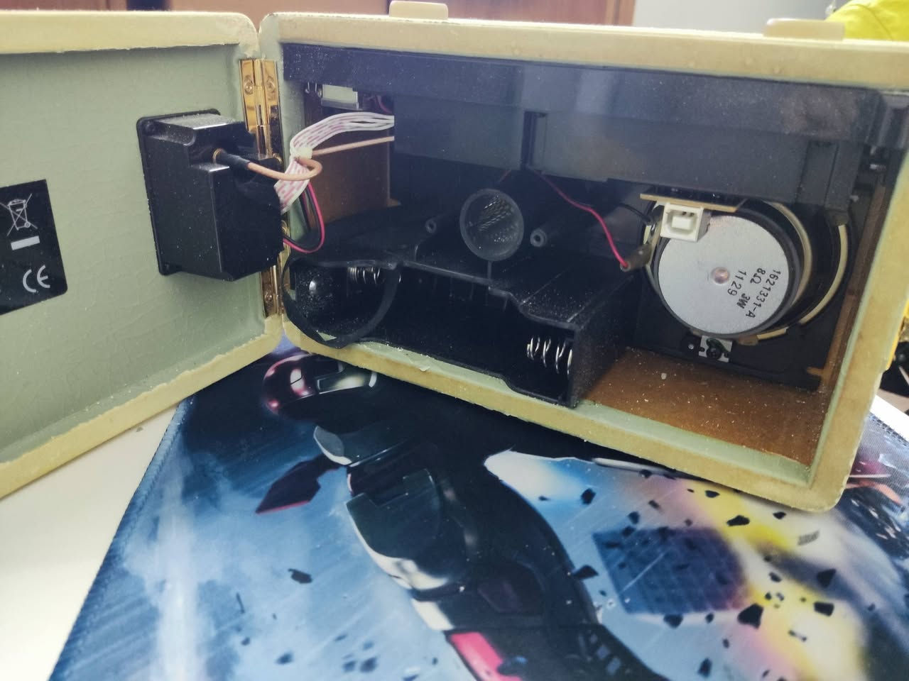 سلام عليكم
كلشي بالمنشور باله 
شاشه حجم 19 luxor بـ45 الف
مسجل ياباني aiwa بـ25 الف 
مسجل بريطاني roberts بـ15 الف 
كامره يابانيه minolta بـ15 الف


**إذا كنت صاحب هذا الإعلان وتريد حذفه لأي سبب، رجاءا أرسل رسالة إلى الدعم الفني**