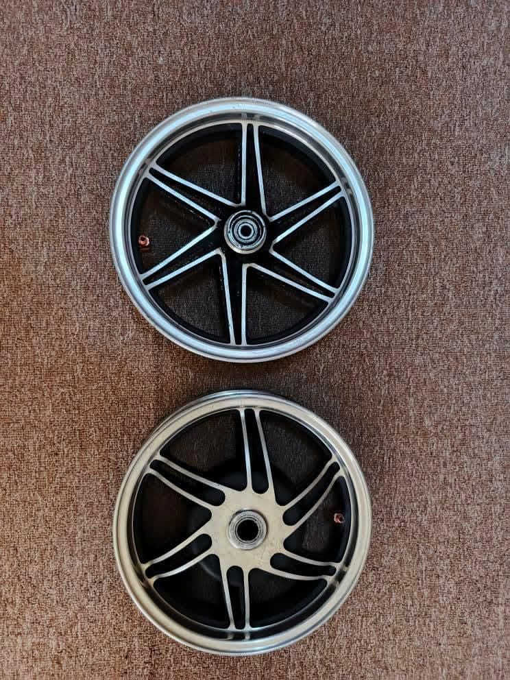 سلام عليكم ويل نجمه للبيع مكفول من كلشي من عواج ومن بريك شرط لمس مكاني كربلاء ***********
