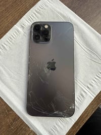 ٢٥٦ • بطاريه ٨٠٪ • ضهر مكسور