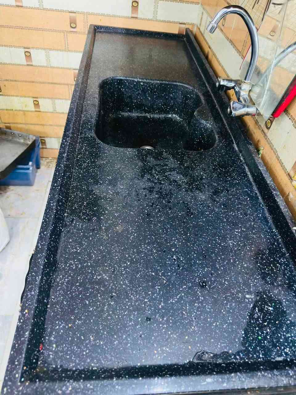 للبيع عنوان بغداد رقم ***********

