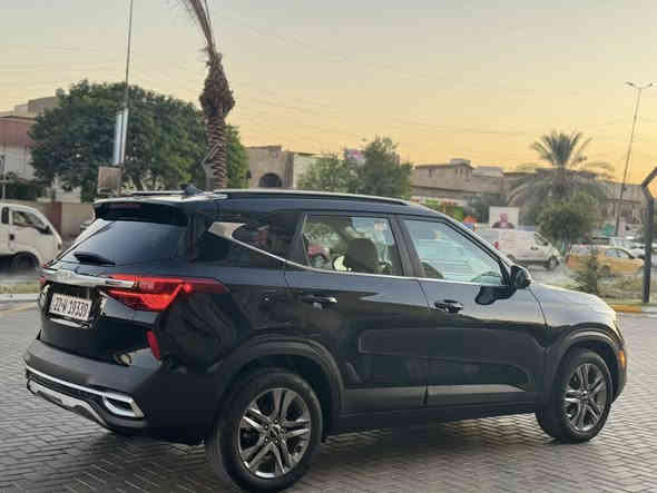 سليتوز 2023 

محرك 2000 دوش 
بصمة تشغيل 
بصمة ابواب 
تشغيل عند بعد 
شاشه الحجم الكبير 
ثلاث انظمة قياده 
لايت لد 
بك لايت لد متصل 
تبريد لمس شاشه 
تبريد خلفي 
رادار جانبي 
تحديد مسار 
قياده ذاتيه 
كشن جلد ومخمل 

ترقيم جديد اربيل وكاله تحويل 

الحادث بابين صبغ فقط 

بجم كبس على وضع الشركه 

السعر 165

العنوان بغداد الكرخ حي جهاد اتصال ☎️ ***********
