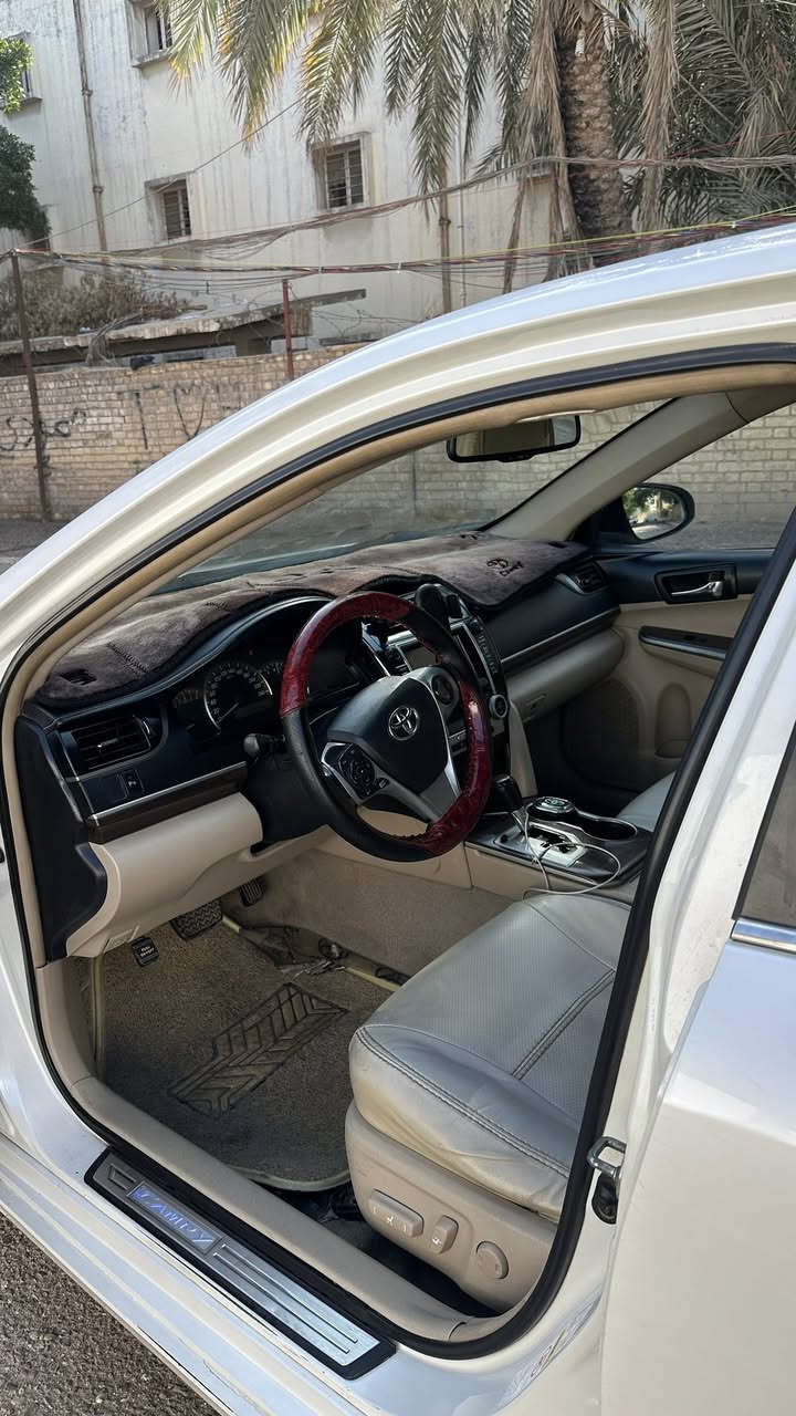 كامري خليجي 2014 لمتد 1/1 اعلى مواصفات
فتحة
شاشة قلاب
تحكم ستيرن جهتين
ستارة خلفية
الجام اوتو
مثبت سرعة
كاميرا خلفية
دخول بصمة وتشغيل عن بُعد
مثبت سرعة
السيارة نظيفة جداً مكفول الكير والمحرك
ومكفولة من الحادث والصبغ والتكحيل

السنوية بأسمي تحويل ثاني يوم
عنوان السيارة بغداد 
السعر : ١٧٣ وبيها مجال للطيبين
للتواصل : ***********، *********** مهندس احمد
