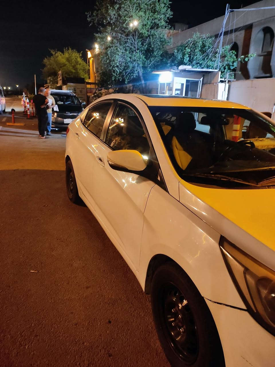 اكسنت موديل 16 خليجي مكينه 1600 ابيع حزام مكان السياره بغداد المنصور أو الشعب ***********. واتساب السعر 80بيهه مجال قليل جدا
