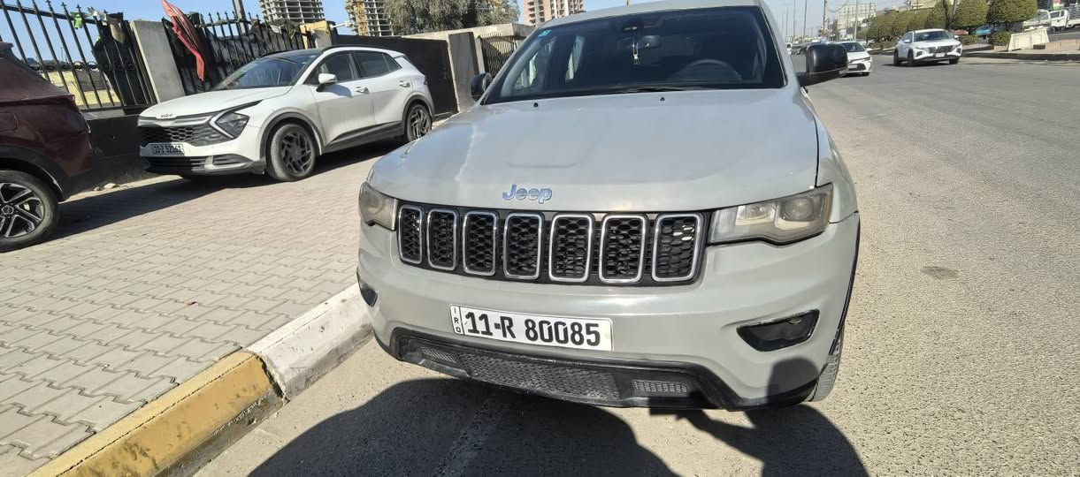 جيب هيمي موديل 2012 هيمي  محرك 5700
السياره مصبوغه عام تغير لون بجم محدث 2017
السياره قماره بانورما غرف جلد وصاج 
سعرها ب135ورقه مكانها بغداد 
موجود زاتس اب واتصال *********** بغداد, العراق
