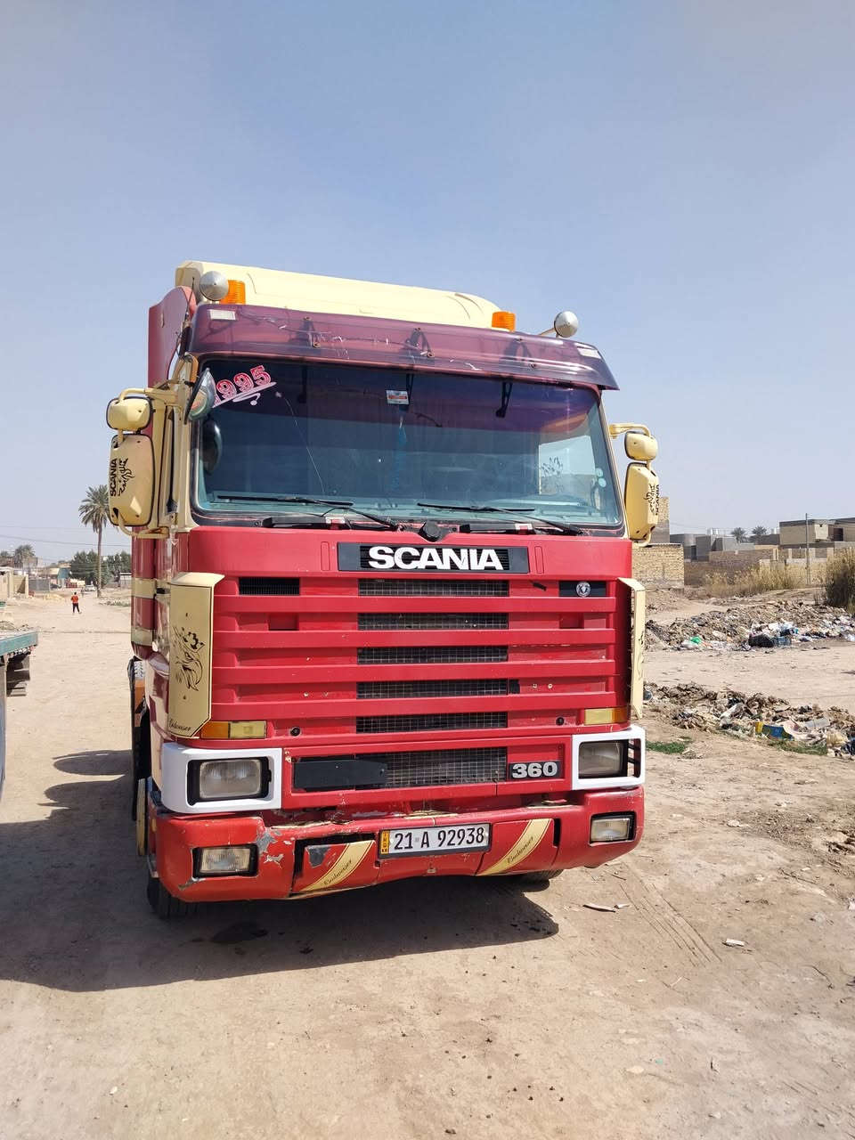 سلام عليكم سكانيا للبيع موديل 1995رقم سليمانيه 3لوحات مربوطه مساف 3محاور سنويه لحد 27مجموعه سكس بنز 2011بومه محرك 113بم كربهاي محرك جديد كير 900تخم تاير باتري جديد تبريد جديد تفه شغله العنوان بابل فضاء القاسم ***********
