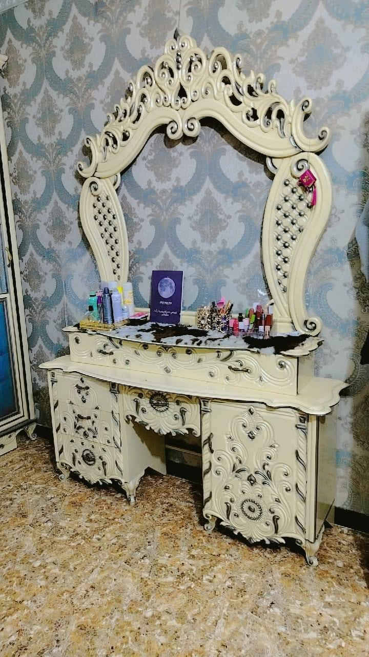 سلام عليكم اخوان غرفه خشب عراقي شكل تركي باب سلايت بس الجامه مال ميز مكسوره شغل كله عراقي رقم الهاتف *********** ابو علي العنوان العبيدي حي الراسه جامع الأمام علي
