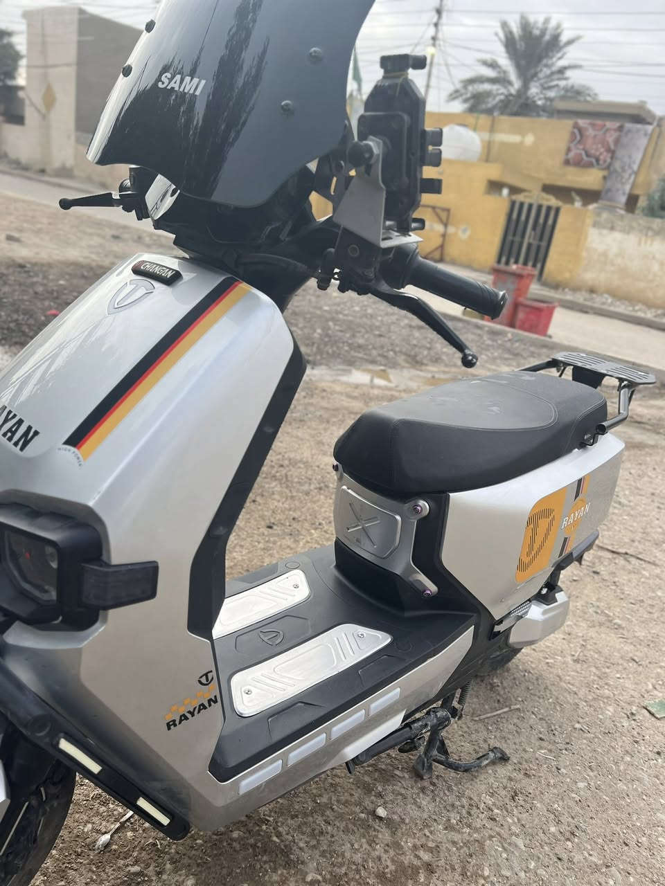 السلام عليكم دراجه شحن ريان وحش الكون دراجه حلوه تجي بصمه وسويج عالي ناصي رماش  مثبت سرعه إمكاني بغداد السعر 850وبيه مجال اللا تصال ***********
