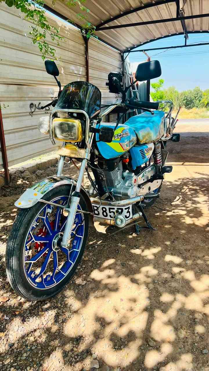 السلام عليكم  مرخصه ألدمن للبيع 🏍️
سونك موديل 2025  الدراجه نظيفه كلش 
النظافه مثل ما موضح بل صوره 
محرك 200 بصمه شغاله مكفوله من كلشي اي نقص مابيها 
السعر 775 والشراي بي خير ويدللل 
خاص ما متواجد 
 هاذه رقمي :***********
