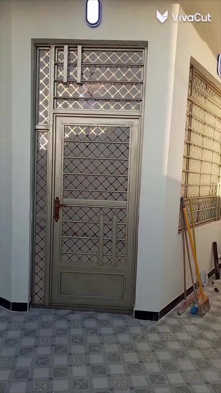 ⚫يوجد مشتمل للبيع سعر نقد 🏠🏠
🌍الموقع دوانم المعمل
⚪المساحة 150م 
🟢 اربع غرف شغل  ممتاز موقع ممتاز خلف المكاتب تحويل
🟠صالة ديوانية مطبخ صحيات مناور اثنين 
🔵قاطين عرض الشارع 12 م 
بعد صفر محد ساكن بي / للإستفسار اكثرالاتصال الرقم (***********  )
او مراسلة الصفحة
