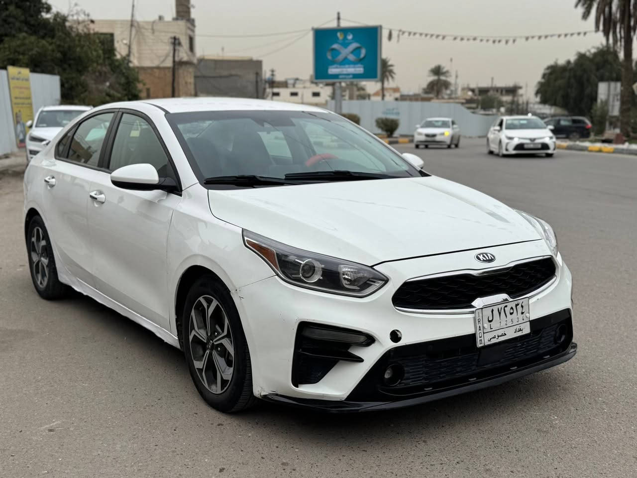 السلام عليكم ( مكلف بالنشر )
كيا فورتي ٢٠٢٠ حادثها بنيد وجاملغ بدون دواخل ايرباك الدركة فقط صبغ هنا بيدي قطعتين 
رقمها بغداد ب اسمي
مواصفات تحكم ستيرن ،مانع انزلاق ،ورادار تحديد مسار، وشاشة عطلات كروز سرعة  باقي المواصفات معروفة
السعر 122 بيها مجال بسيط 
مكانها الصليخ ***********
