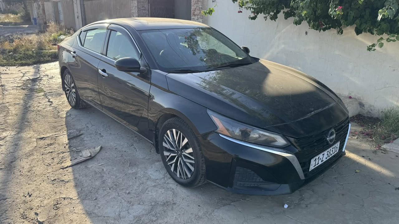 التيما 23 SV فول مواصفات
ماشيه 85الف 

ضربتهة من وره بس الصندوق ول جاملغ الايسر الي وره الي بلصوره بس ول محرك مابي اي ضرر

رايدهة ب145ورقة وبيهة مجال

للتواصل ***********
