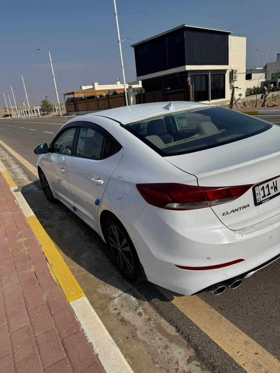 السلام عليكم
النترا موديل 2017 للبيع فقط

وارد خليجي فول عدا البصمه 

بيها صبغ جاملغ عكس السائق والدوسه سابقا

بالاضافه صار بيها شخط بالبابين ونصبغن على كد الشخط

محرك 2000 ما مفتوح السعر 132 وبيها مجال للاستفسار ***********
مكان السياره الرمادي
