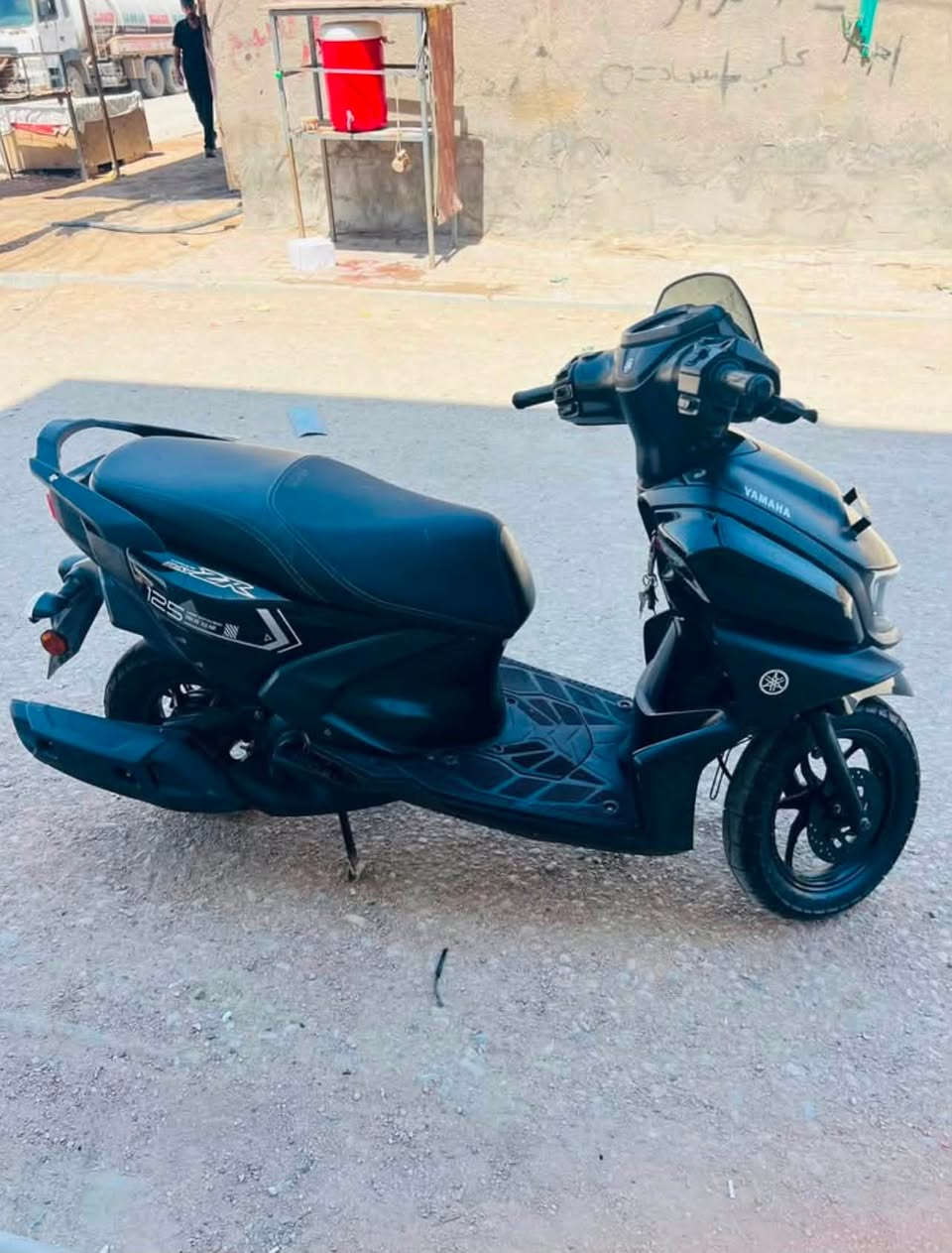 Zr 22 
بيع مستعجل عندي مريض دراجه عشرط من كلشي معاملت رقم كامله بس لوحات سعر قفل قفل مليون من لاخير مامتواجد ع لفيس شراي اتصل 

***********
