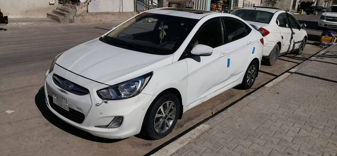 السلام عليكم
سيارة اكسنت 2015
سعر 75 $  بيه مجال
رقم ***********
رقم البصرة سكن بصره
مكينه وكير حداديه جديدة
بيه ظربه بل جاملغ خلفي ايمن وايسر
