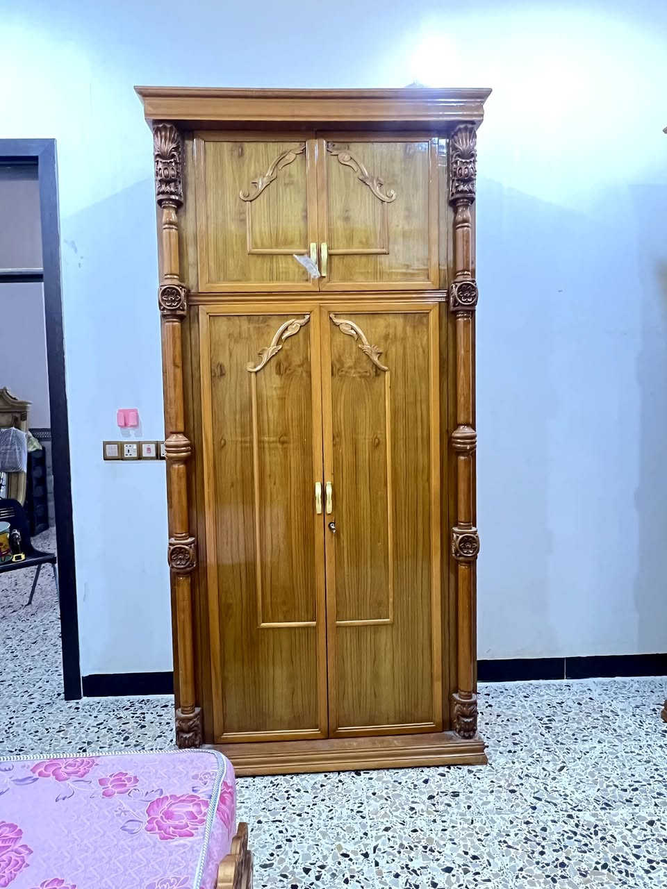 سلام عليكم الغرفه للبيع مستخدمه اشهر(مليون ونص 1,500)

وبيه مجال #مكاني الشهابي *********** الي يحب يتفضل خاص
