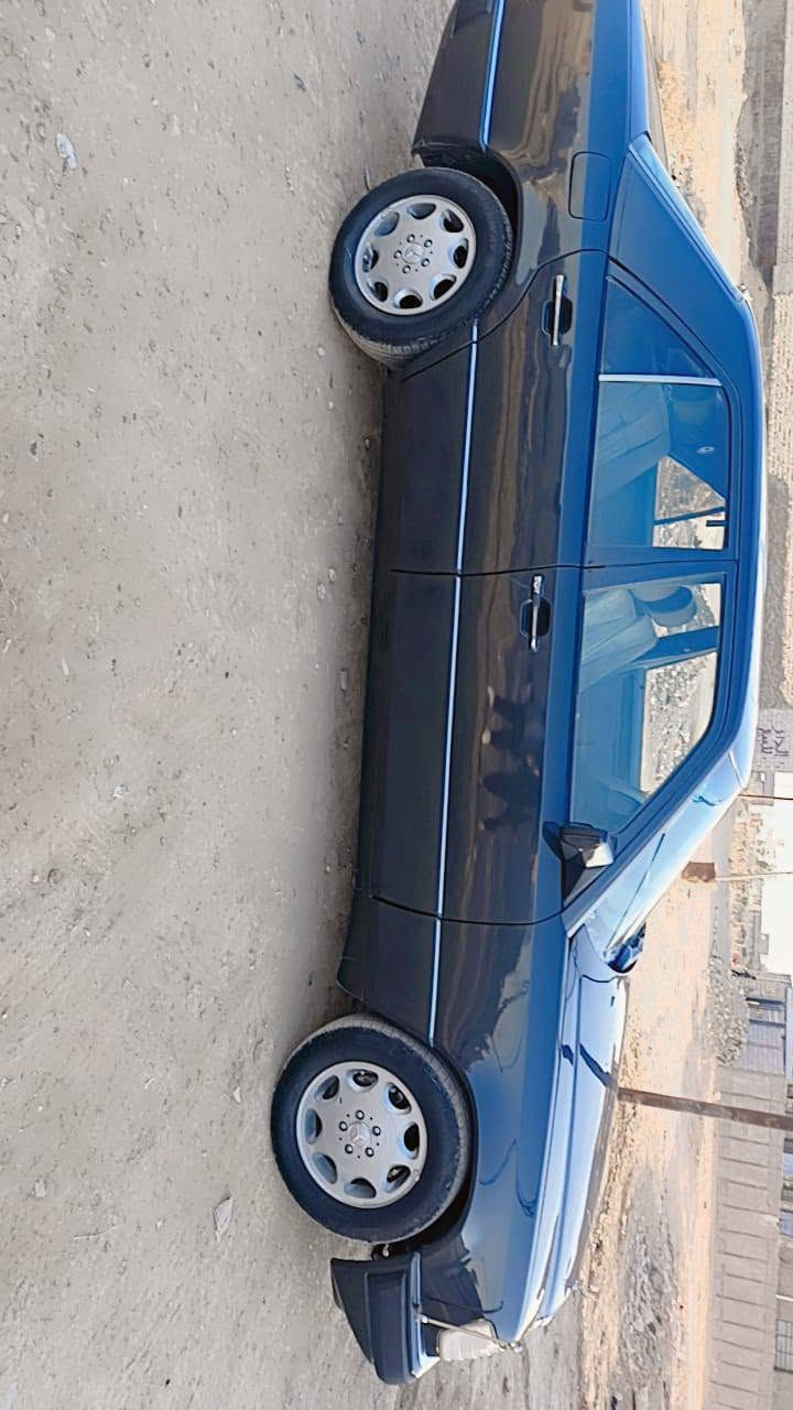 السلام عليكم
مارسيدس دب موديل 90 بلاد سياره جاهزه من كلشي مابيه اي نقص كير مكينه كهربائيات فول اريل امامي خلفي ع السويج تبريد ثلج مصبوغه جماليه مابيه اي طخه 
السياره بأسمي السعر 68 
***********
***********
