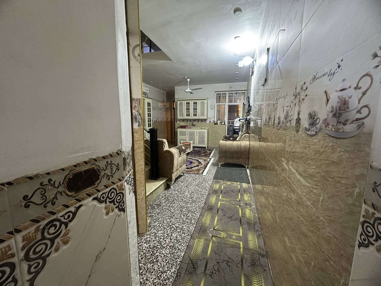 السلام عليكم الدار لبيع السعر 105
***********
