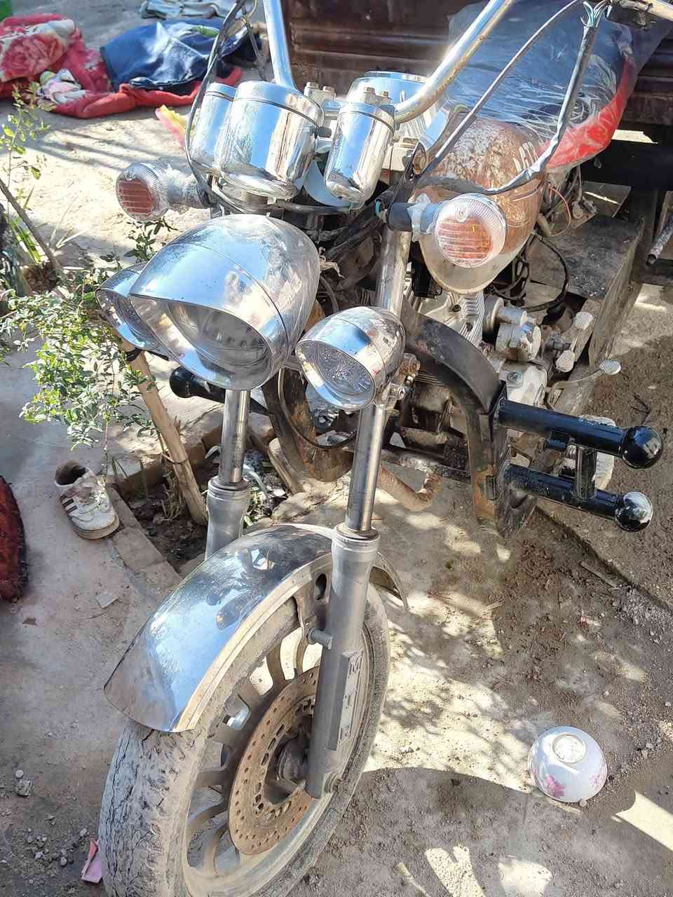 سلام عليكم ستوته للبيع موديل 2010 كلك السعر خاص هاذه رقمي ***********
