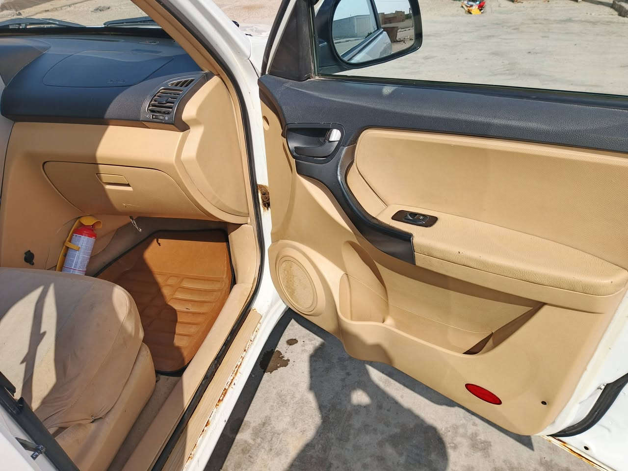 السلام عليكم تيكو 12 للبيع كير ومكينه خير من الله تبريد ثلج كير كهربائي تايرات جدد سياره مثل ماموضح بيهه خياسات بيهه ضربه بجاملغ ومعمر سنويه لل28 تحويل ثاني يوم راعيهه بالحله تحويل ثاني يوم اتكفل تحويل وغرامات والباقي تجي وتفحص وتقتنع السعر 40 وبيهه مجال واذا مراوس بتكسي بس موايراني عنواني واسط الكوت ***********
