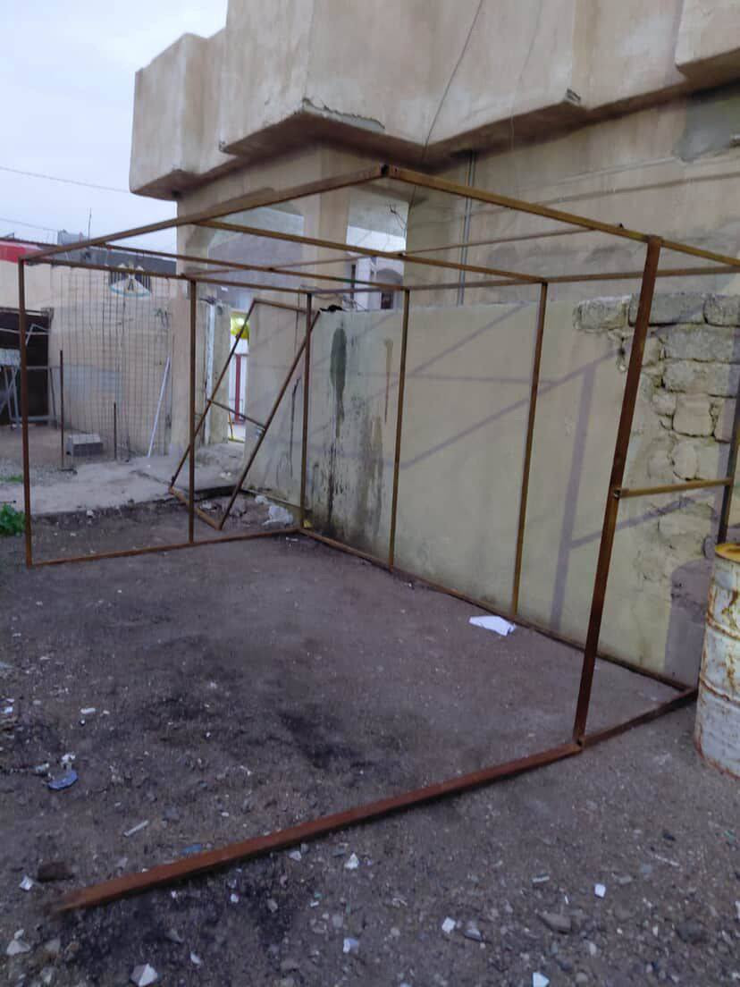 سلام عليكم
قفص طول ثلاث امتار وستين عرض مترين وعشرين ارتفاع مترين وخمسه ويا جادر وعازل رطوبه للاستفسار على هذا الرقم *********** السعر 150 وبي مجال
