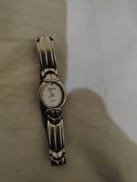 ساعتين • نسائي و رجالي • تحتاج تصليح