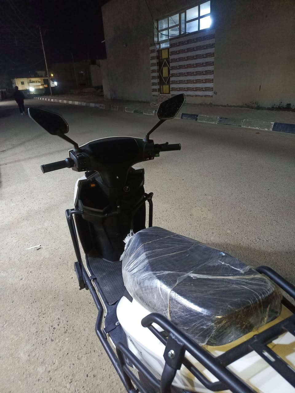 دراجة شحن شركه الماسة💎
موديل 24
دراجه نضيفه وما ناقصها شي 
البطاريات🔋 6 كبار 
كهربائيات كلها شغاله 

المواصفات  
تشغيل عن بعد 
نضام R رجع للخلف
لايت عالي. ناصي. رماش.
تثبيت سرعه
اشاير شغاله 
الدراجه نضيفه وبطاريات نضيفه وما متعوبه 

السعر 750 ..وبيها مجال 

*********** واتساب
