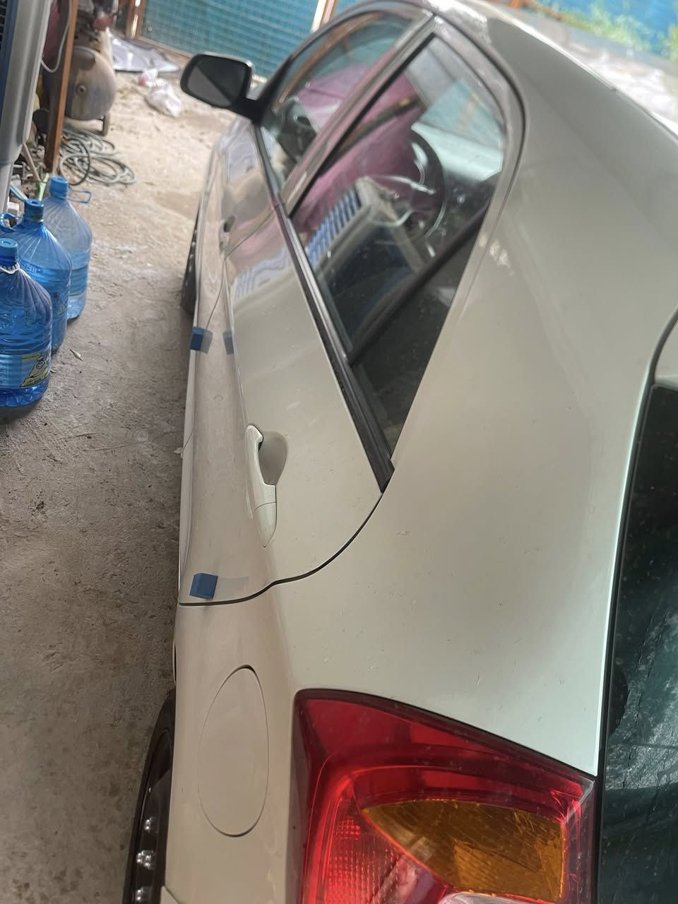 السلام عليكم
للبيع كيا بيكانتو 
موديل 2017 
مال شركه الدوليه 
___________________
🚗🚗🚗
السياره حلوه بيها ملاحضات بسيطه 
بيها صبغ دعاميات 
رقم بغداد الدولي باسمي 
السياره مواصفات عاديه بيها مانع تزحلق مسجل بلادي 
💵سعرها 95$ وبيها مجال بسيط 
مكاني بغداد حي الإعلام 
***********☎️
