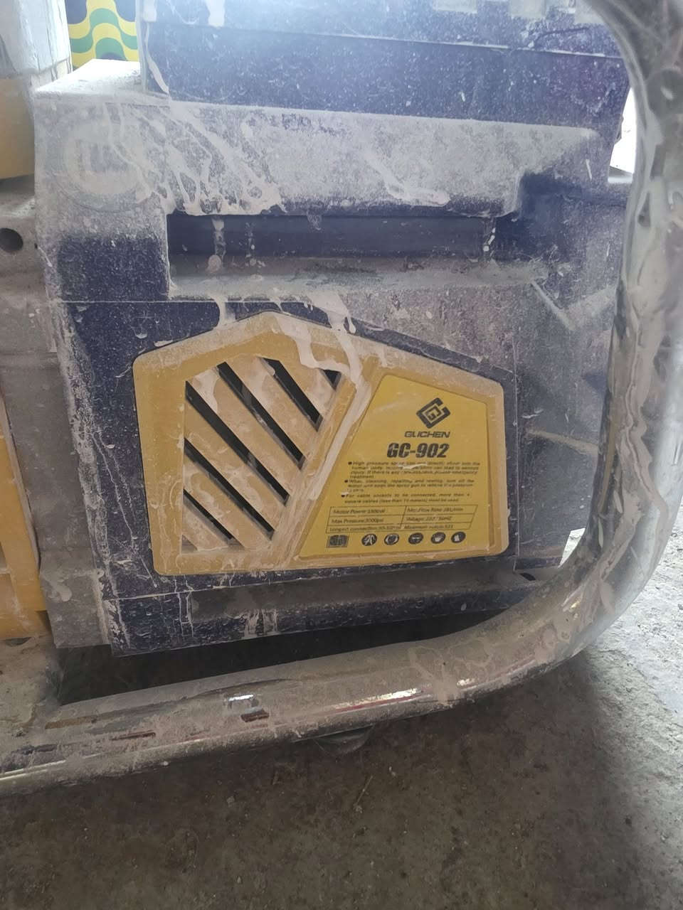 ماطور  مال صبغ  سعره 300
مولد 175 

***********
