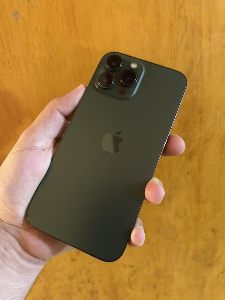 سلام عليكم
iPhone 13 pro max 

نضافة 100‎%‎
بطارية 82 🔋 
نموذج M
ذاكراة 256
لون زيتوني 🫒 مميز 
جهاز لوك وشرط فحص اي مكان مكفول 

سعر 640 وبي مجال بسيط 
مكاني بغداد جديدة

***********
