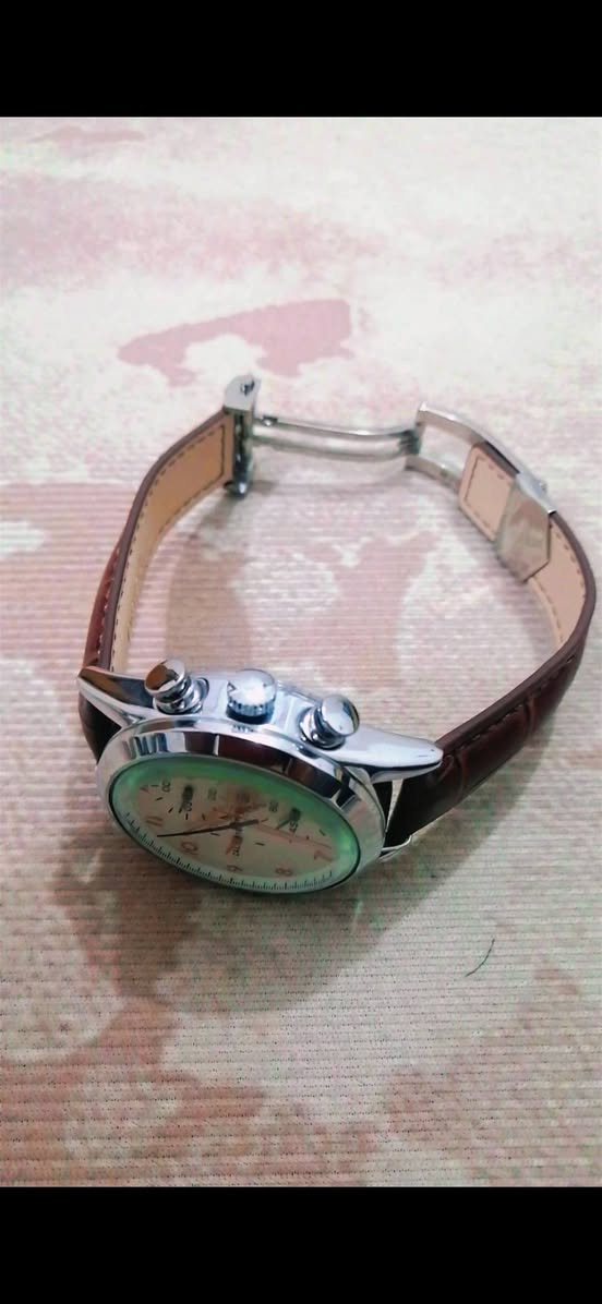 ساعه كاريرا ميكانيكيه شغاله مع السناتر ماستر سويسري الصنع المهتم يراسلني خاص ويدلل


**إذا كنت صاحب هذا الإعلان وتريد حذفه لأي سبب، رجاءا أرسل رسالة إلى الدعم الفني**