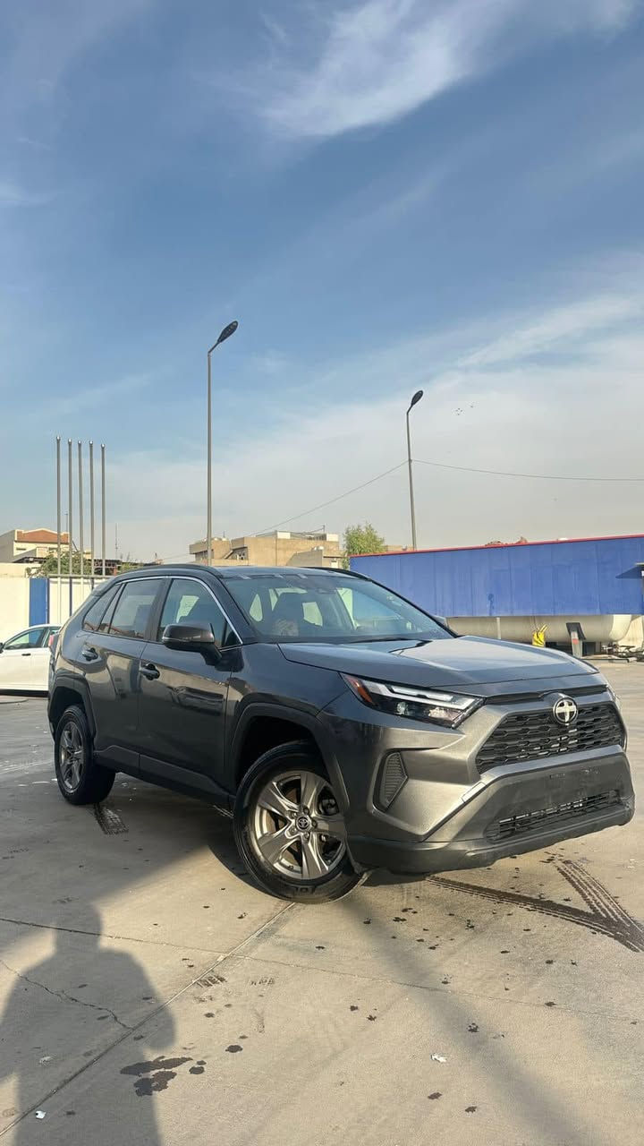 راف4 موديل 2024 فئة XLE
سعر 195
***********
***********
ضررها فقط بونيد بصمة تشغيل و كشنات  كهربائي صندوق شفط ماشية فقط 23 الف سياره محرك 4 سلندر حجم 2.5 به نزين فقط وارد امريكي كيج إلكتروني ديجيتال و جميع انظومات قياده ستيرن تحكم في كل جهات شاشه كبير و كاميرآ و تبريد قطعتين و توقف ذاتي و هيكل كامل رادار و مسار طريق و اوتو هولد و اوتو ستوب هاندبريك بصمة سياره جديده بمعني الكلمة مابيهه اي مصروف رقمها كاتي تترقم شمالي فقط تكلفة الترقيم 16 ورقة مكانها أربيل للبيع نقدا فقط 
رقم شاصي بين الصور
