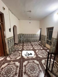 ‏بيت إيجار مساحة 100 متر طابقين يحتوي على ثلاث غرف نوم وصالة مطبخ خدما...