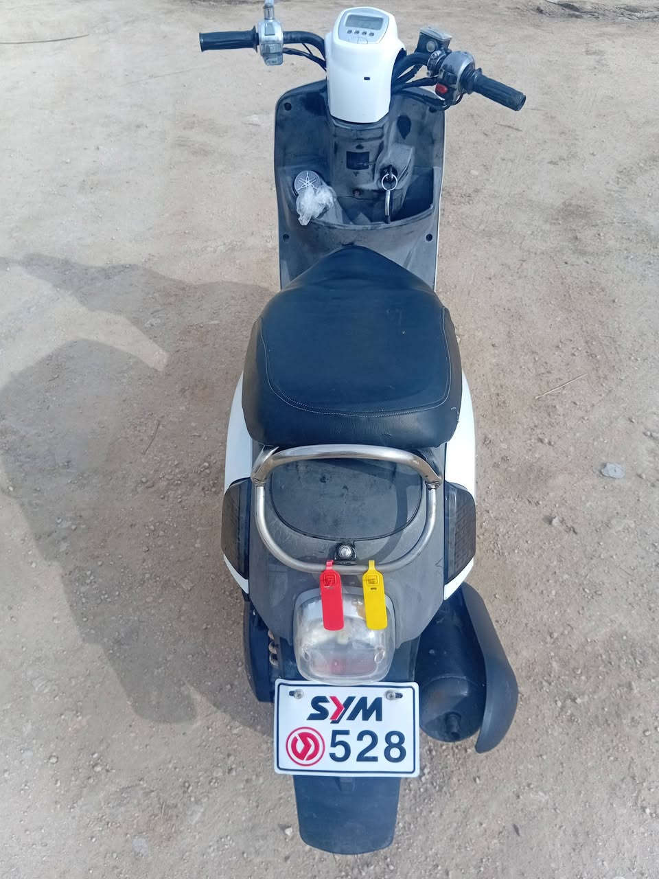 سلام عليكم ماكس بوليس بخاخ للبيع  موديل ٢٠٠٧ مامفتوحه كهربائيات كله شغاله سعر ٧٥٠ مستعجل على بيعته وبيه مجال مكان نجف ابو صخير ***********
