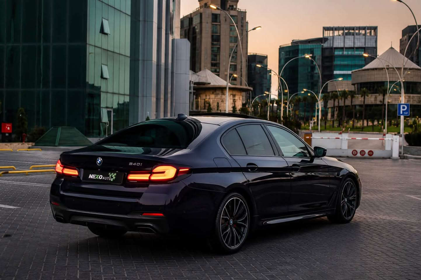 BMW 540i M Sport

مۆدیل: 2022
ڕۆیشتن: 73,000 مایل
کلین تایتڵ – بێ بۆیاغ
کامل PPF کراوە

BMW 540i M Sport یەکێکە لە باشترین سێدانە لوکس و وەرزشییەکانی BMW، کە هاوسەنگی نێوان هێز، ئارامی و تەکنەلۆژی پێشکەش دەکات.

مواصفات:

* ناوی سپی چەرمی (Premium Leather Interior)
* سانڕۆفی سلاید
* سیستەمی ساوند Harman Kardon
* دەرگای شفت Soft Close
* کامێرای پاشەوە
* ڕاداری گەورە (Driving Assistance)
* کوشنی پێشەوە گەرم و سارد
* سوکانی گەرم
* سیستەمی تەبرید (کۆنتڕۆڵی گەرمی و ساردی) بۆ سەرنشینانی دواوە
* تایەکانی دواوە لەگەڵ سوکان دەسوڕێن (Integral Active Steering)
* M Sport Package

* زۆرینەی مواصفات و تەکنەلۆژییەکانی BMW

ئەم ئۆتۆمبێلە بە دۆخێکی زۆر پاک و پارێزراوە، گونجاوە بۆ ئەوانەی بەدوای لوکس، ئەدا و ئاسایشی یەکجار بەرزن.

⸻

بالعربية

BMW 540i M Sport

موديل: 2022
الممشى: 73,000 ميل
كلين تايتل – بدون صبغ
السيارة محمية بالكامل بطبقة PPF

تُعد BMW 540i M Sport من أفضل سيارات السيدان الفاخرة التي تجمع بين الأداء الرياضي، الراحة، والتقنيات الحديثة، مع مستوى عالٍ من الجودة والفخامة.

المواصفات:

* مقصورة داخلية جلد أبيض فاخر
* فتحة سقف بانورامية منزلقة (Sunroof)
* نظام صوتي Harman Kardon
* أبواب  شفت Soft Close
* كاميرا خلفية
* رادار ومساعدات قيادة متقدمة
* مقاعد أمامية تبريد وتدفئة
* مقود مدفأ
* نظام تحكم بالمناخ للمقاعد الخلفية
* نظام توجيه للعجلات الخلفية (Rear Wheel Steering)
* حزمة M Sport الأصلية
* مزودة بالعديد من المواصفات والتجهيزات الفاخرة الأخرى

السيارة بحالة ممتازة جداً، نظيفة ومعتنى بها، وتناسب الباحثين عن سيارة تجمع بين الفخامة، الأداء، والتكنولوجيا المتطورة

للمعلومات و سعر/ 
***********

Location/ 
BALEN CARS
https://maps.app.goo.gl/prz5bVL7eHQKwQHu9?g_st=ic

NEXO AUTO
Buy • Sell • Advertise
Premium Car Marketplace

#BMW #bmw540i #bmwmotorsport #LuxuryCars #Erbil #BMWIraq #sulaimanyah #iraq #baghdad #basrah #najaf #karbala #duhok #kurdistan #middleeast #germany
