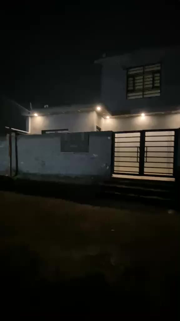 دار للبيع  بناء حديث  مرتب فول
الوجه 14 ونزال 14 
 ابو غريب ابو منيصير منطقةالفارس
جنس العقار طابو سند 25
قريب جدا على الشارع القديم
وبسعر مناسب 
للاستفسار :***********
