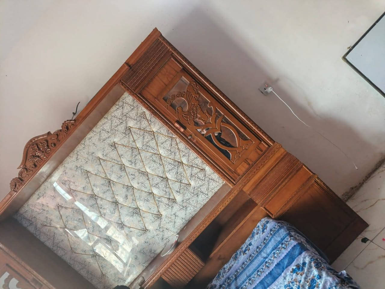 غرفه عراقي تزكام صالي شهرين من مسكمه البيع سعر خاص ***********

