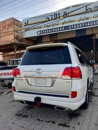 لاندكروز GXR • ٢٠١٢ • رقم بغداد