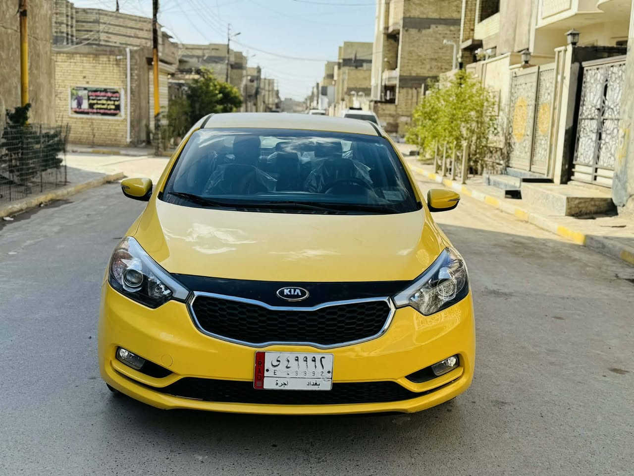 السلام عليكم فورتي 2015 سياره كل الجديده سياره حادثها بس تشاملغ الخلفي فقط الصور  سياره محرك 1800 دوش للتواصل هذا الرقم وخدمه الشراد
***********
