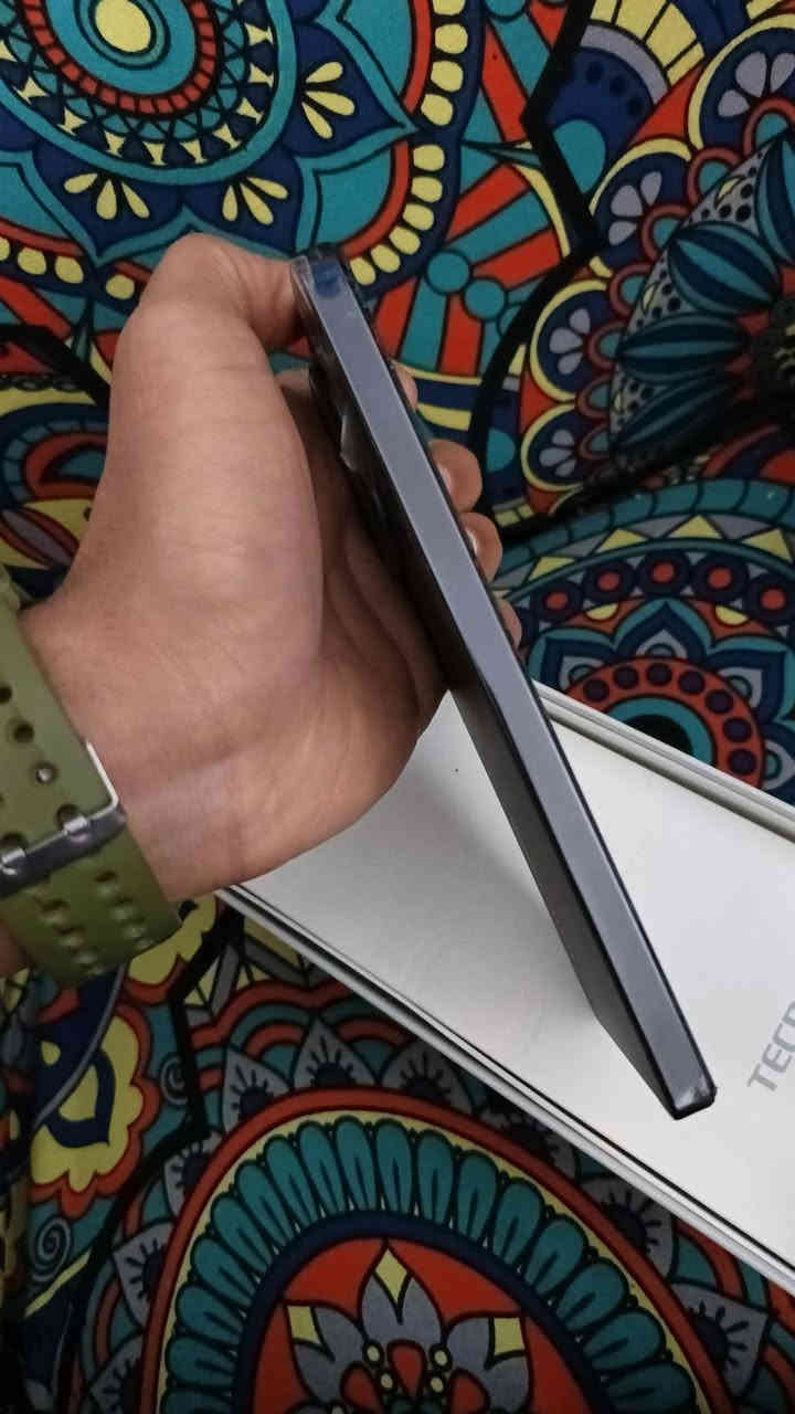 سلام عليكم جهاز للبيع تكنو كامون 30 فايفجي برو جهاز مبدل شاشه وفقط ضرر بل شاصي من فوك فقط ويا كارتونه الجهاز خير من الله ذاكره 256 استخدامه يخبل سعره 160 وبي مجال اليريده بي خير ويدلل للشراي مكاني بغداد حي العامل  *********** بي وتساب
