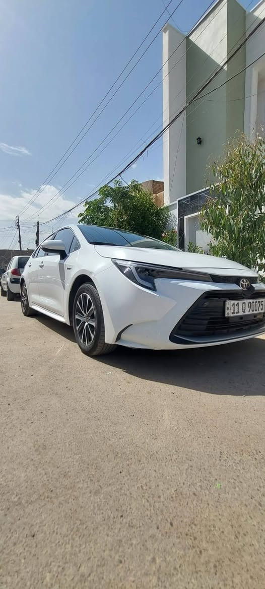 تويوتا كورولا  2025 hybrid فول مواصفات شكل الامريكي المرغوب🇺🇸
⚡ مواصفات:
☀️ فتحة سقف سلايد
🔑 بصمة + دخول ذكي
♨️ مقاعد جلد + كهرباء
🧠 رادار + تحديد مسار + قيادة شبه ذاتية
✨ هاند بريك كهربائي + لايت زينون 
📸 شاشة وسطية + كاميرا دوارة + عداد ديجيتال كامل
⚙️ تحكم مقود جانبين + درايف مود + أوتو هولد
🛡️ فل سيستم إيرباك + مانع تصادم + مانع انزلاق
(بيهة رصعه مثل ما موضح بل صوره )
    - ماشيه 13  الف
    -السياره بأسمي

العنوان:
 بغداد/المشتل/حي الرئاسه
***********
