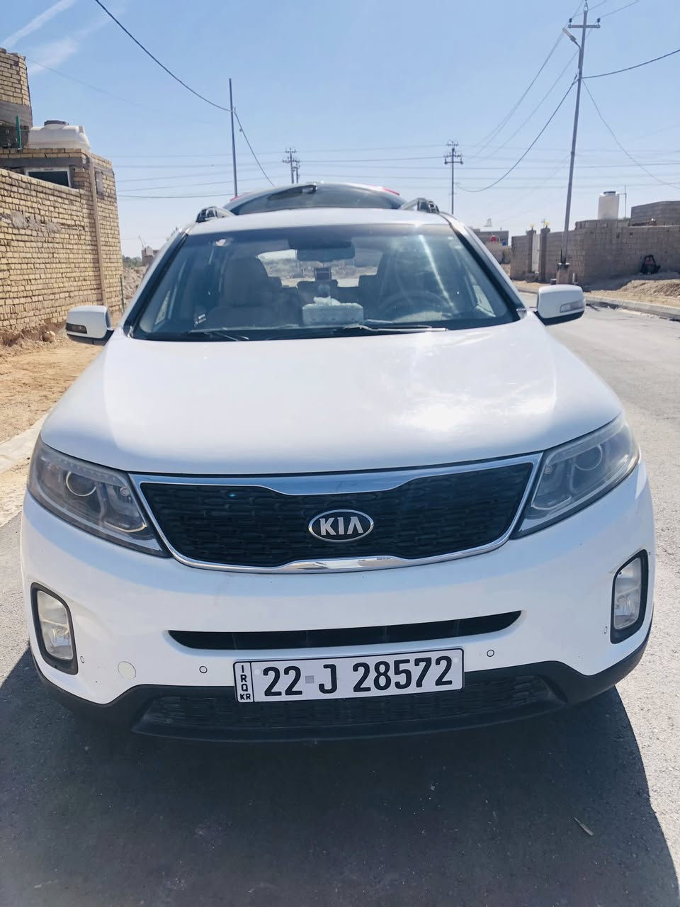 🚗 للبيع – كيا سورنتو 2014 / 4 سلندر خليجي
السيارة نضيفه من الداخل والخارج، بيها بس ضربة من الخلف،
ماشية 223 ألف،
المواصفات:
لون أبيض
شاشة كبيرة
حساسات أمامي وخلفي
تشغيل بصمة
تحكم ستيرن
كير ومكينة بحالة ممتازة
📍 الموقع: واسط – قضاء الحي
💰 السعر: 140 ورقة قابل للتفاوض البسيط
اللي يريد يشوفها أو يستفسر، يتواصل على الرقم 
***********
