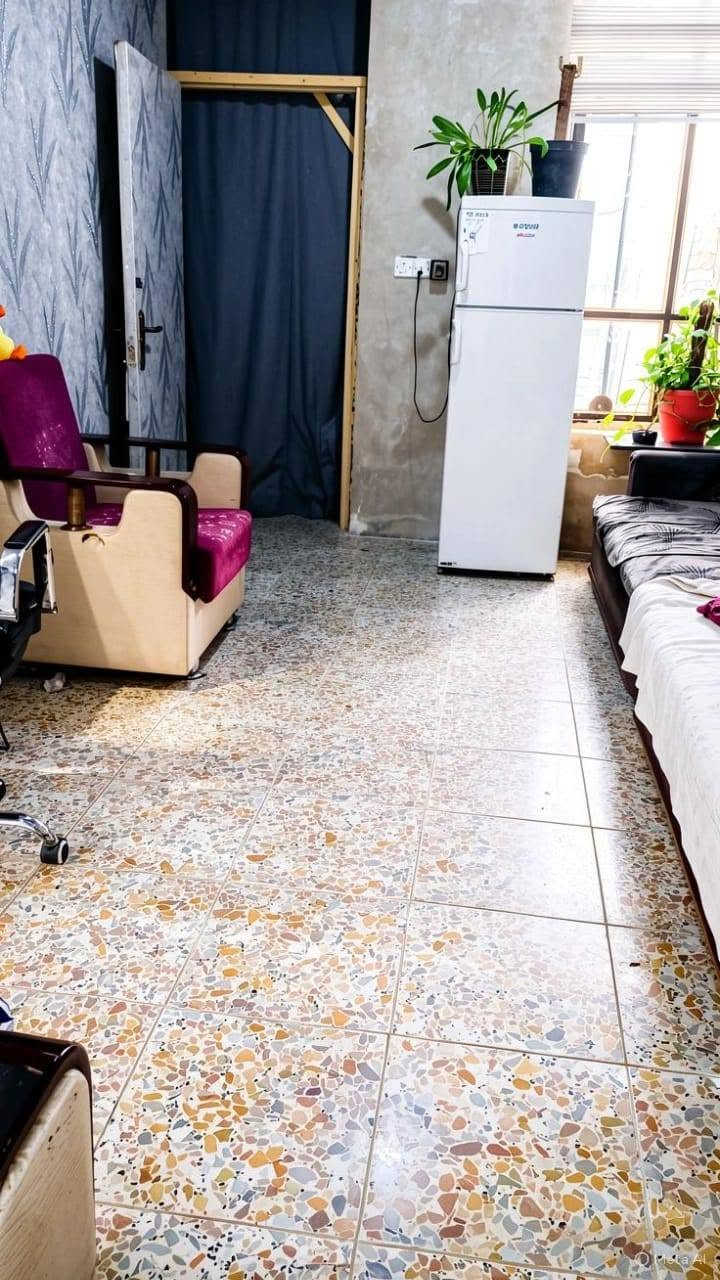 دار للبيع سند 25
البناء طابوق المساحة 290
البناء 130
يحتوي على استقبال و هول غرفتين نوم حمام مشترك مناور ثنين وترك ورى البيت وحديقة أمامية طابق واحد خطين كهرباء خطين مي العنوان كرغولية سدة جبور نزلة معمل ابو غزوان السعر خاص او واتساب ***********
