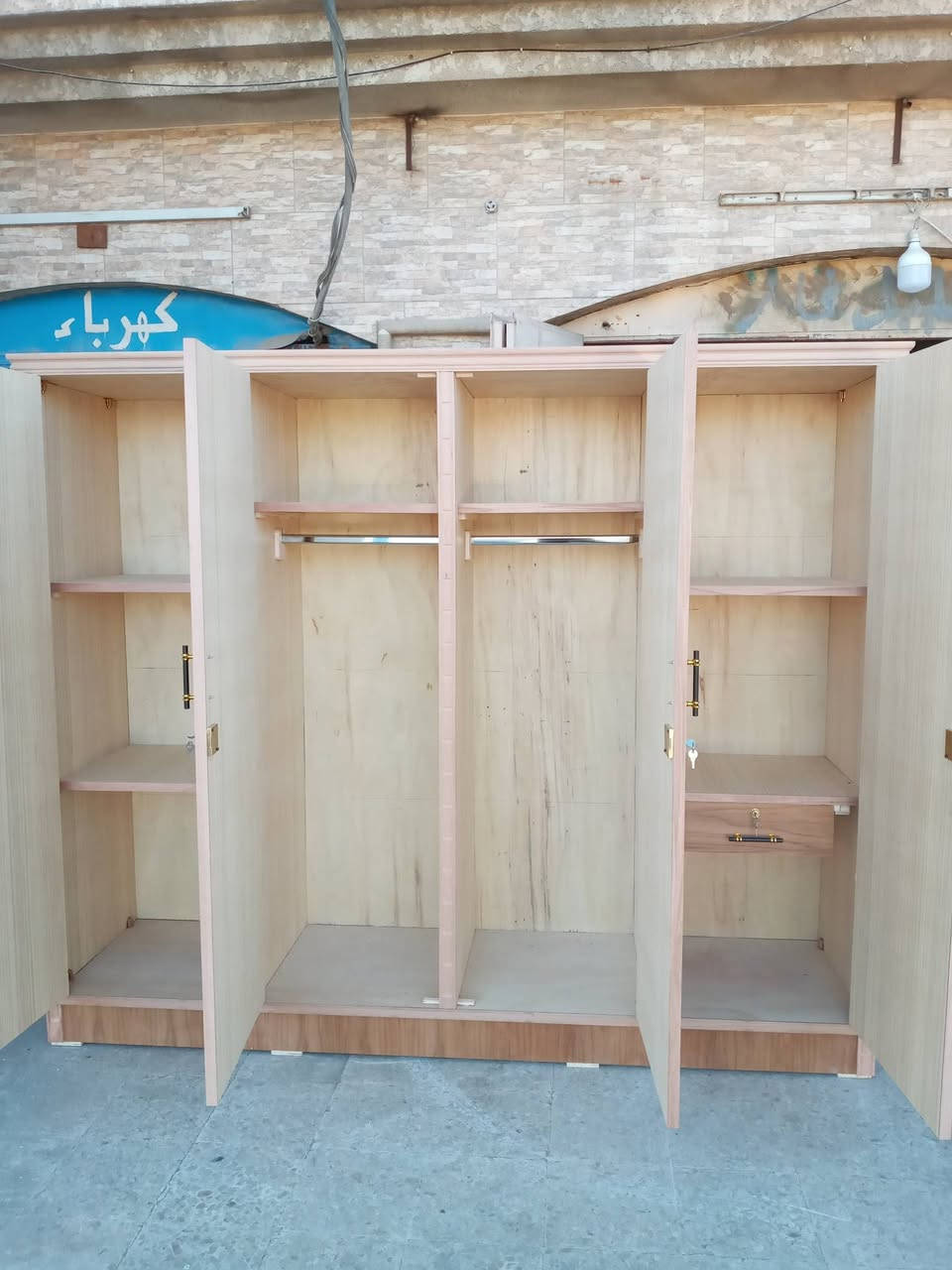 كنتور 4باب نقش زان صاج خمسه ملم شغل
ب على حده ماتجاري ت***********
